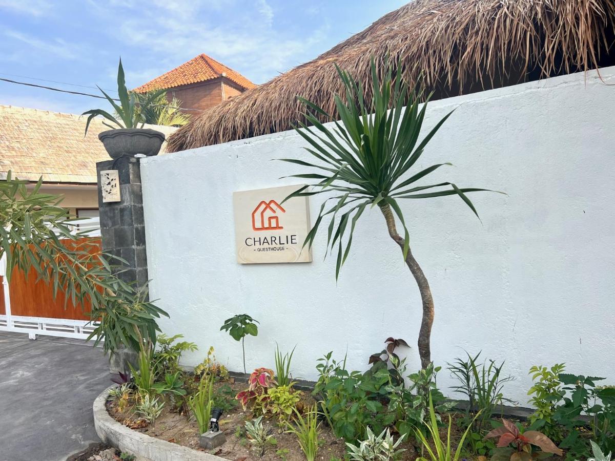 Charlie Guest House 努沙杜瓦 外观 照片